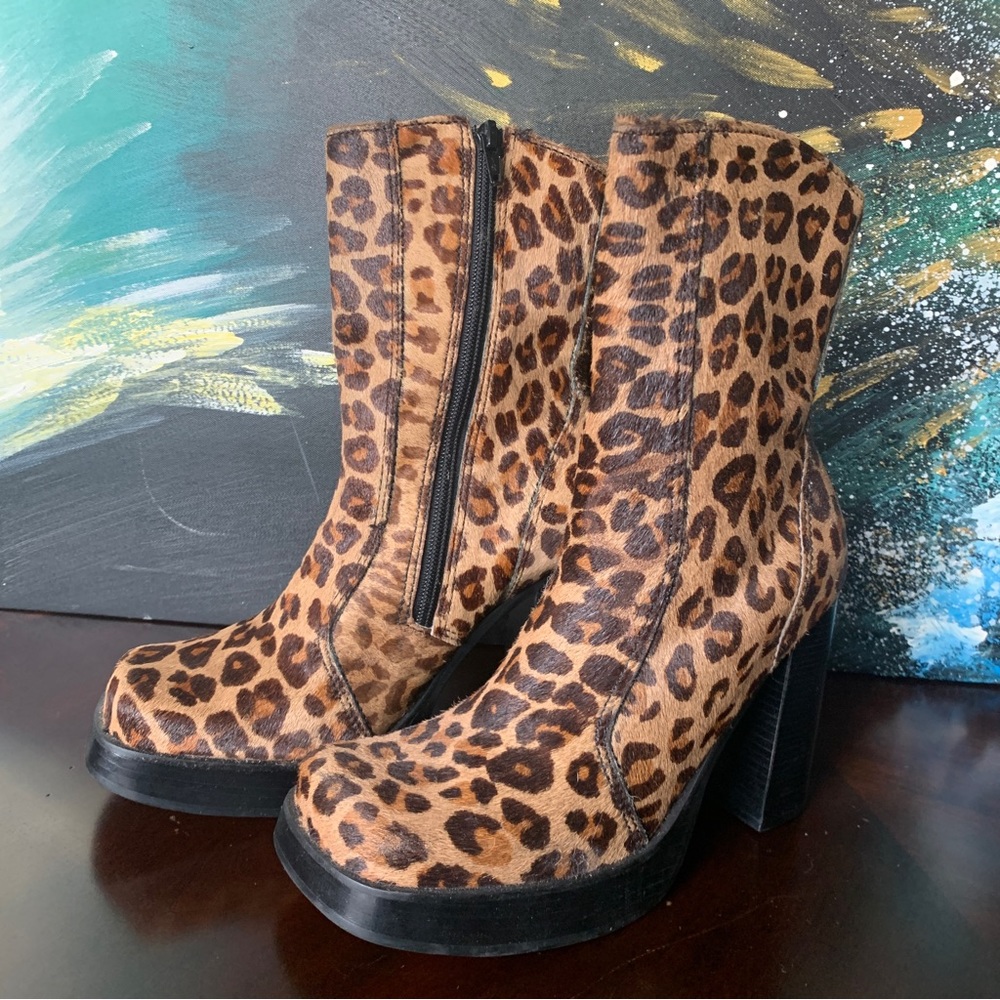 🐆 VINTAGE Steve Madden Leopard Boots 🐆